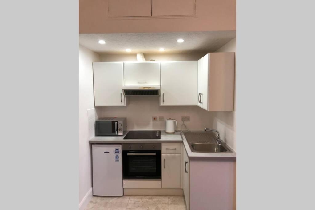 Glenfinnan - Two Bedroom Apartment Данфермлин Экстерьер фото